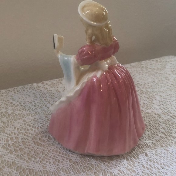 Retired Vintage Authentic Royal Doulton Figurine Cookie Girl Rolling Pin HN 2218 - Picture 4 of 7